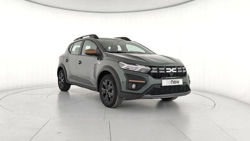 Usado Dacia Sandero Extreme 100 CV (73 kW) 2025 Verde Berlina