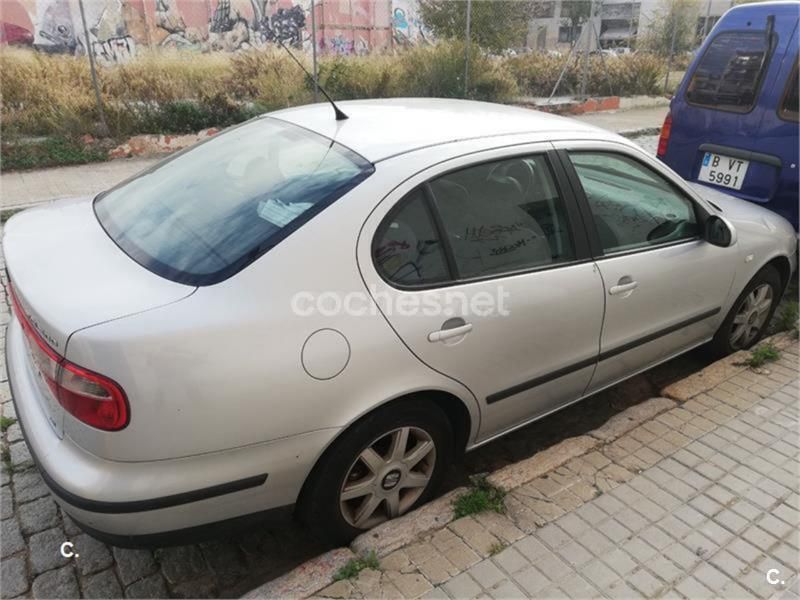 Usado Seat Toledo 110 CV (80 kW) 2003 Gris / plata Berlina