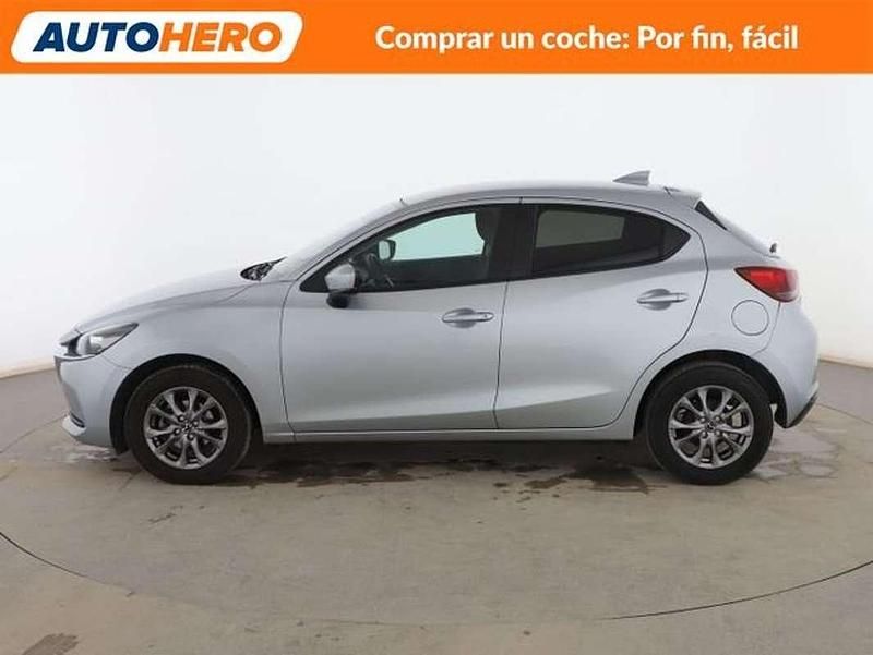 Usado Mazda 2 90 CV (66 kW) 2020 Gris Berlina