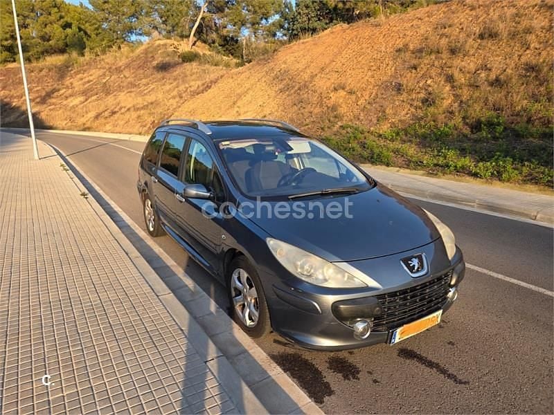 Azul Usado 2005 Peugeot 307 Familiar | 2100 € (Super precio) - Imagen 1/4