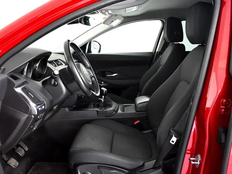 Usado Jaguar E-Pace S 180 CV (132 kW) 2018 Rojo SUV