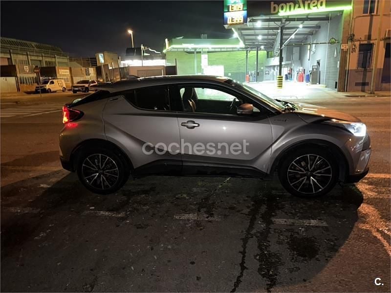 Usado Toyota C-HR Plus 122 CV (89 kW) 2017 Gris / plata SUV