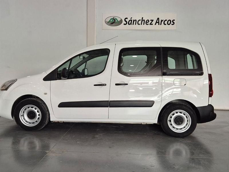 Usado Citroën Berlingo Feel 75 CV (55 kW) 2017 Blanco Monovolumen