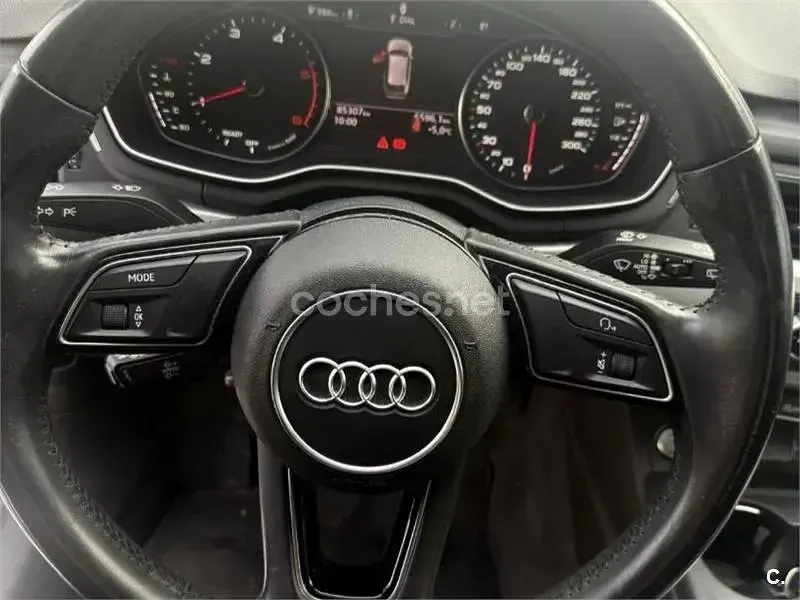 Usado Audi A4 S-Line 150 CV (110 kW) 2017 Negro Familiar