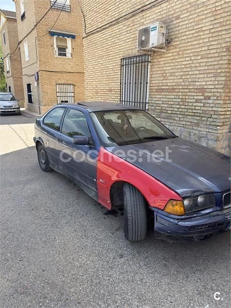 Usado BMW 316 102 CV (75 kW) 1992 Azul Berlina