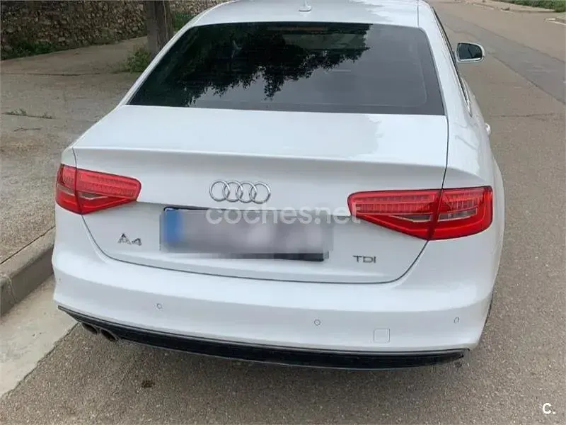 Usado Audi A4 S-Line 150 CV (110 kW) 2015 Negro Berlina