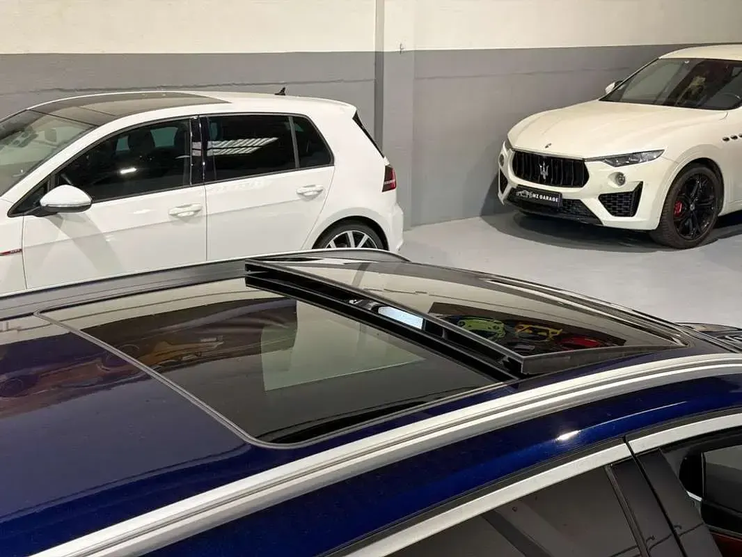 Usado BMW 330 Comfort Edition 258 CV (189 kW) 2021 Azul Familiar