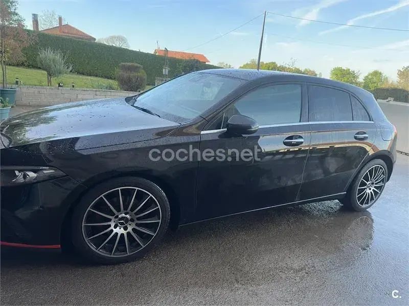 Usado Mercedes A180 109 CV (80 kW) 2019 Negro Berlina