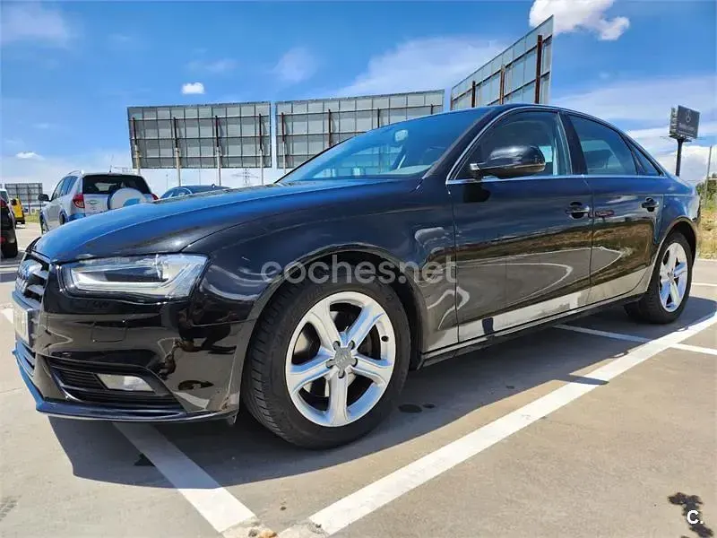 Usado Audi A4 Advanced 150 CV (110 kW) 2014 Negro Berlina