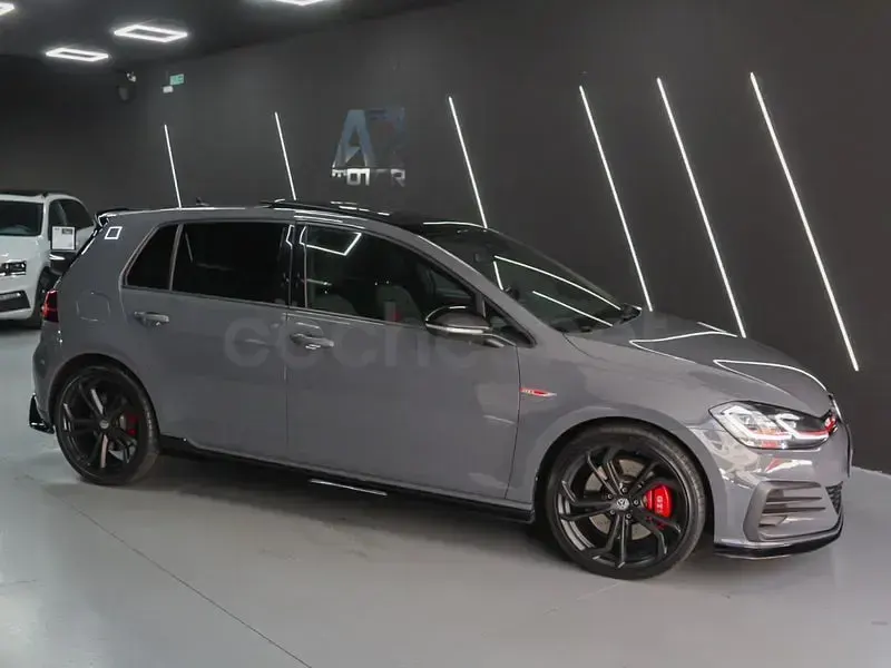 Usado VW Golf VII GTI 290 CV (213 kW) 2020 Gris / plata Berlina