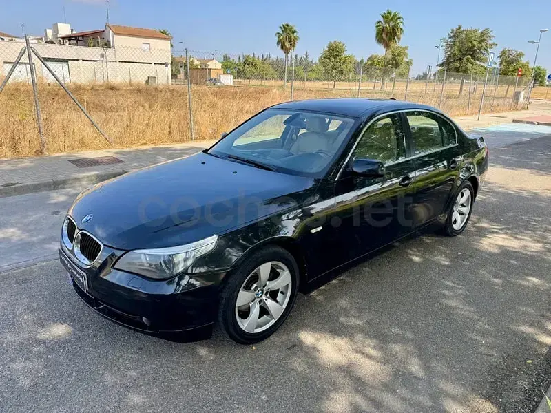 Usado BMW 520 163 CV (119 kW) 2006 Negro Berlina