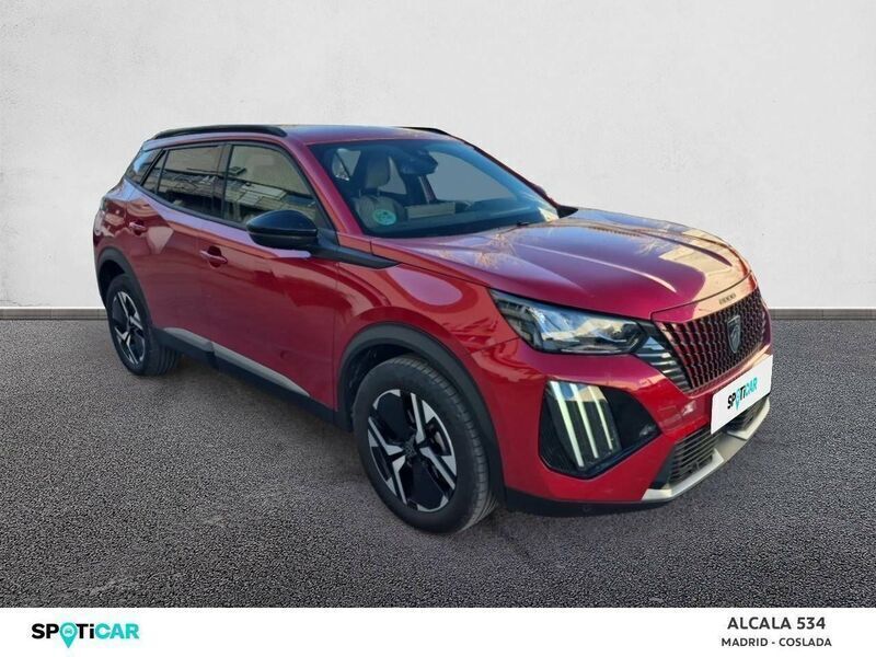 Usado Peugeot 2008 Allure 100 CV (73 kW) 2024 Rojo SUV