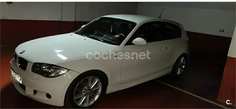 Usado BMW 118 143 CV (105 kW) 2007 Blanco Utilitario