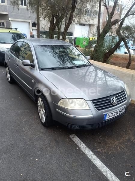Usado VW Passat Trendline 130 CV (95 kW) 2002 Gris / plata Berlina