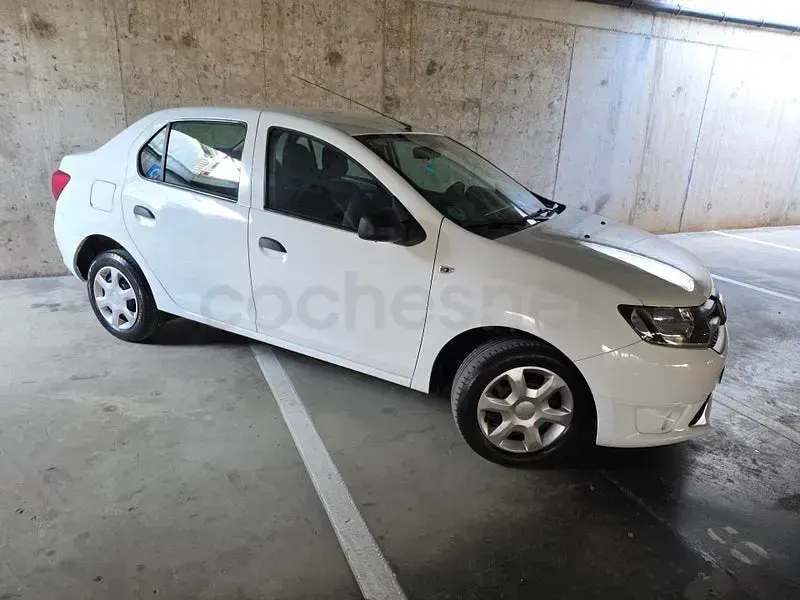 Usado Dacia Logan Ambiance 75 CV (55 kW) 2016 Blanco Berlina