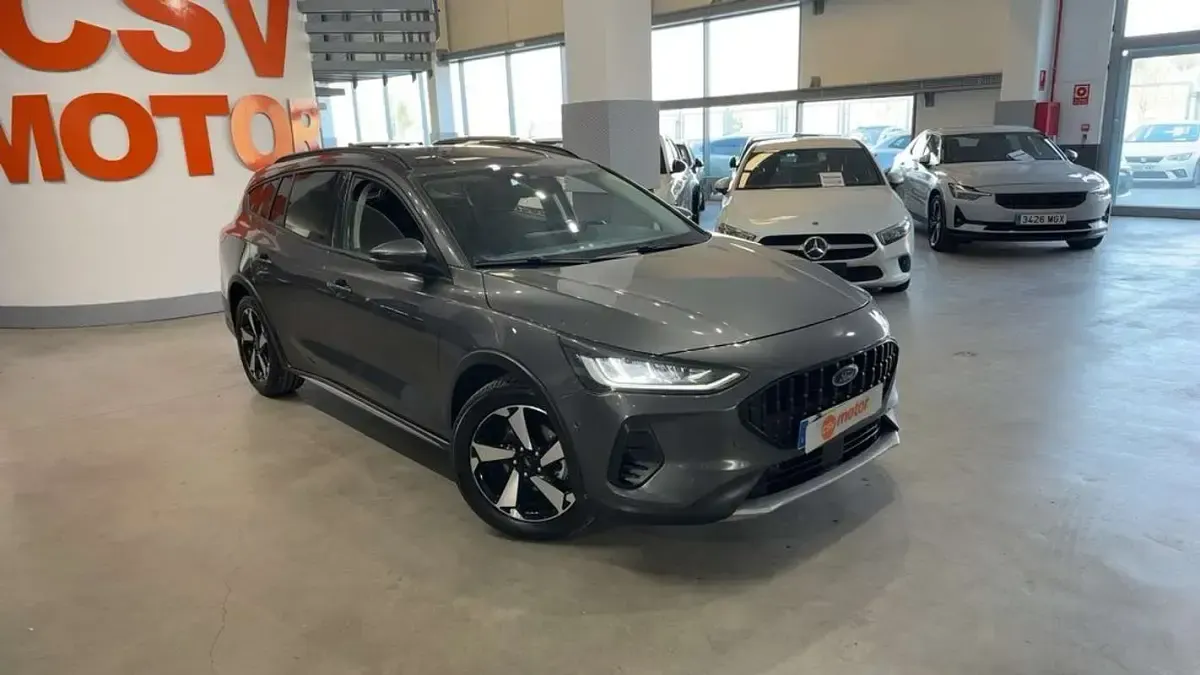 Usado Ford Focus Active X 155 CV (114 kW) 2024 Marrón Utilitario