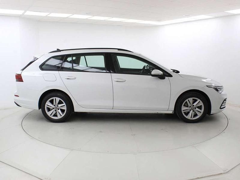 Brugt VW Golf VIII 116 HK (85 kW) 2022 Hvid Stationcar
