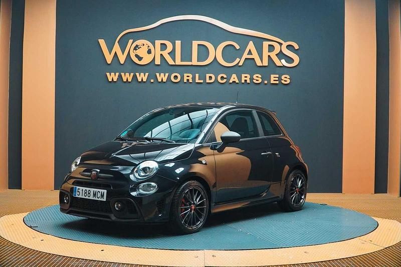 Negro Usado 2022 Abarth 695 Utilitario | 21.775 € (Buen precio) - Imagen 1/4