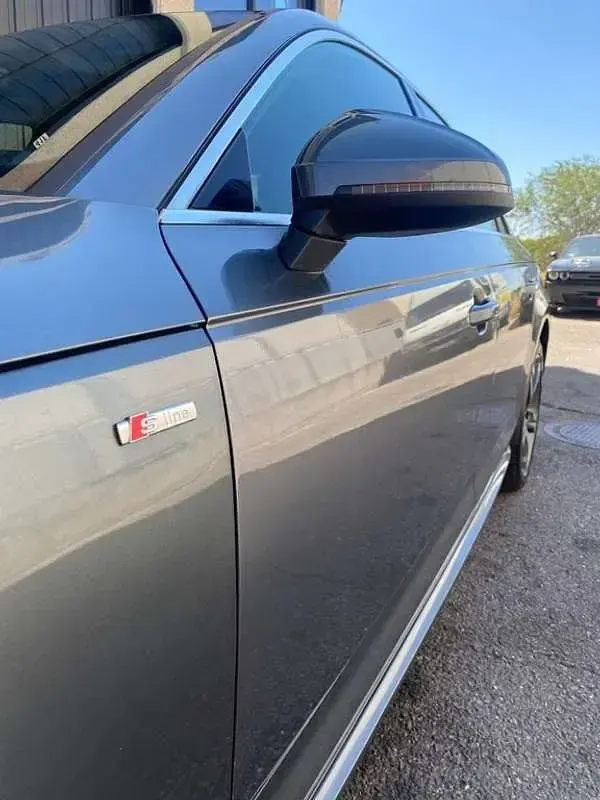 Usado Audi A4 S-Line 150 CV (110 kW) 2019 Gris Berlina