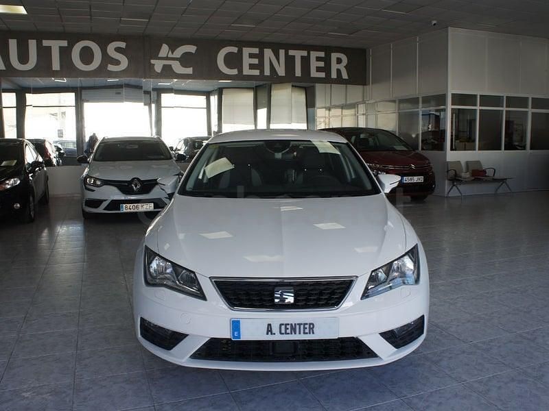 Usado Seat Leon Style 115 CV (84 kW) 2018 Blanco Berlina