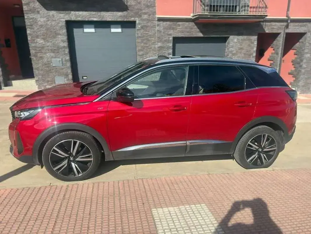 Usado Peugeot 3008 GT-line 181 CV (133 kW) 2021 Rojo SUV