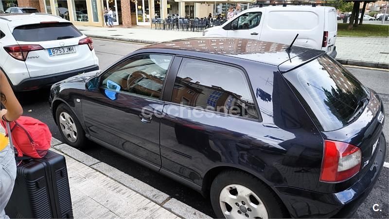 Usado Audi A3 Ambiente 125 CV (91 kW) 2001 Azul Berlina