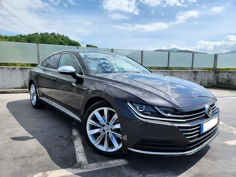 Usado VW Arteon 150 CV (110 kW) 2018 Negro Utilitario