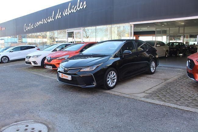 Usado Toyota Corolla Sol 126 CV (92 kW) 2023 Negro Berlina