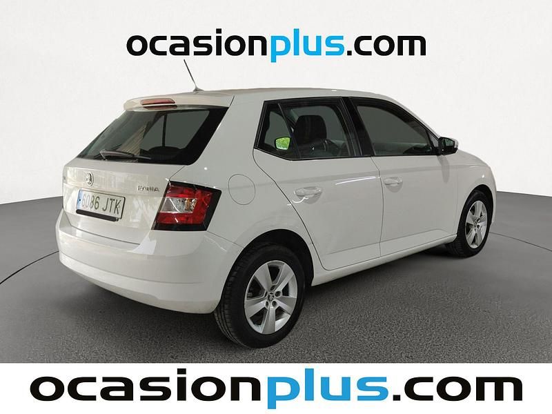 Usado Skoda Fabia 90 CV (66 kW) 2016 Blanco Utilitario