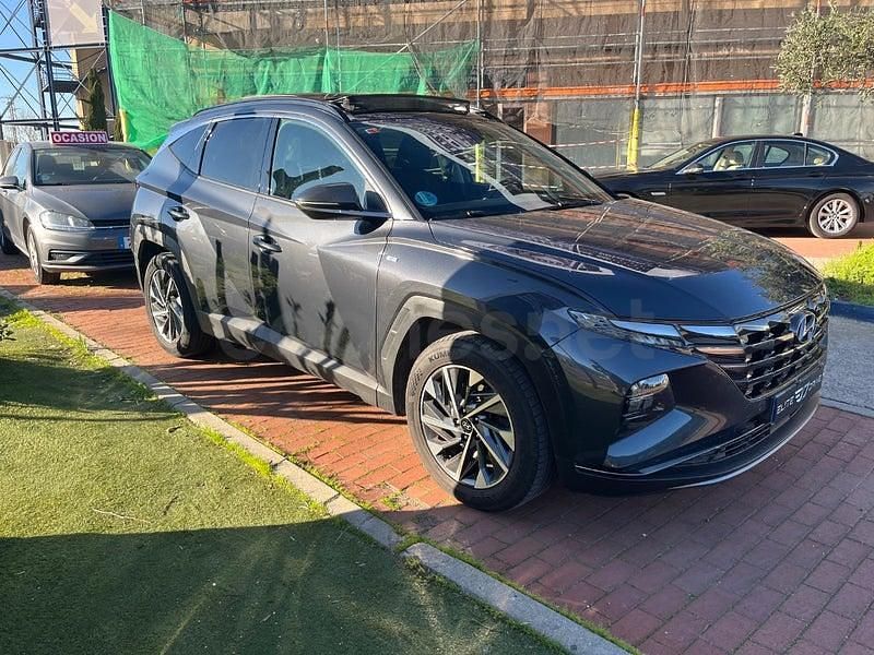 Usado Hyundai Tucson 136 CV (100 kW) 2021 Gris / plata SUV