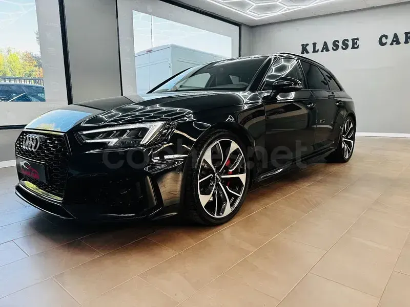 Usado Audi RS4 450 CV (330 kW) 2018 Negro Familiar