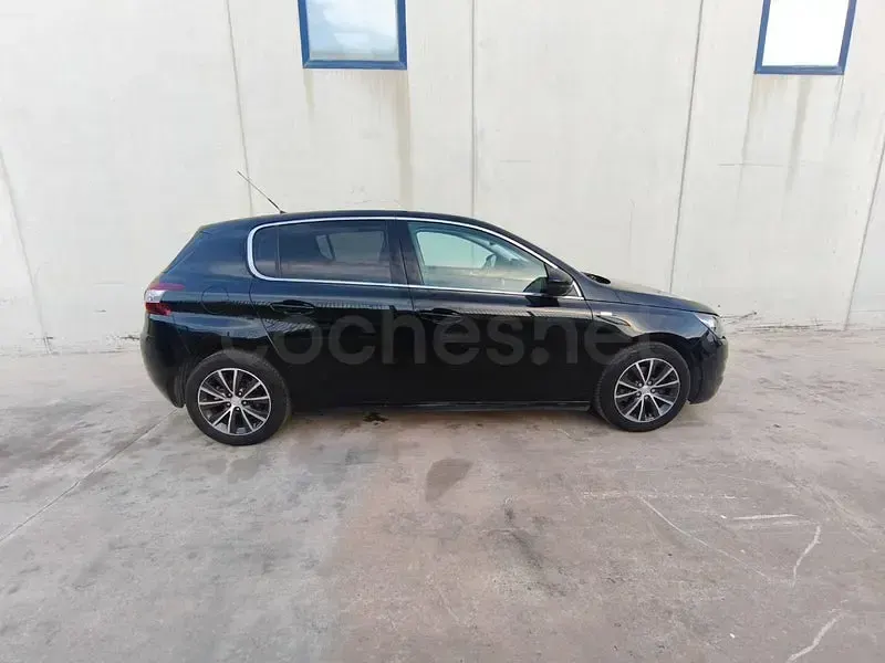 Usado Peugeot 308 Style 115 CV (84 kW) 2015 Negro Berlina