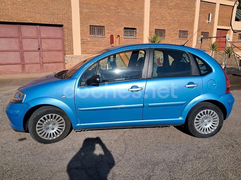 Usado Citroën C3 Exclusive 92 CV (67 kW) 2002 Azul Berlina