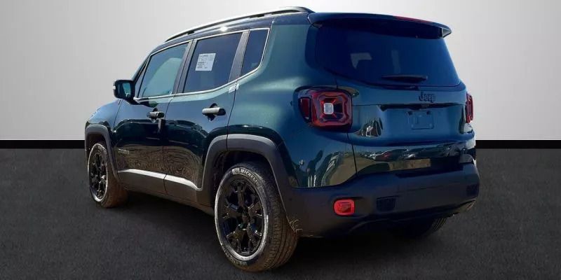 Nuevo Jeep Renegade North 241 CV (177 kW) 2025 Verde SUV
