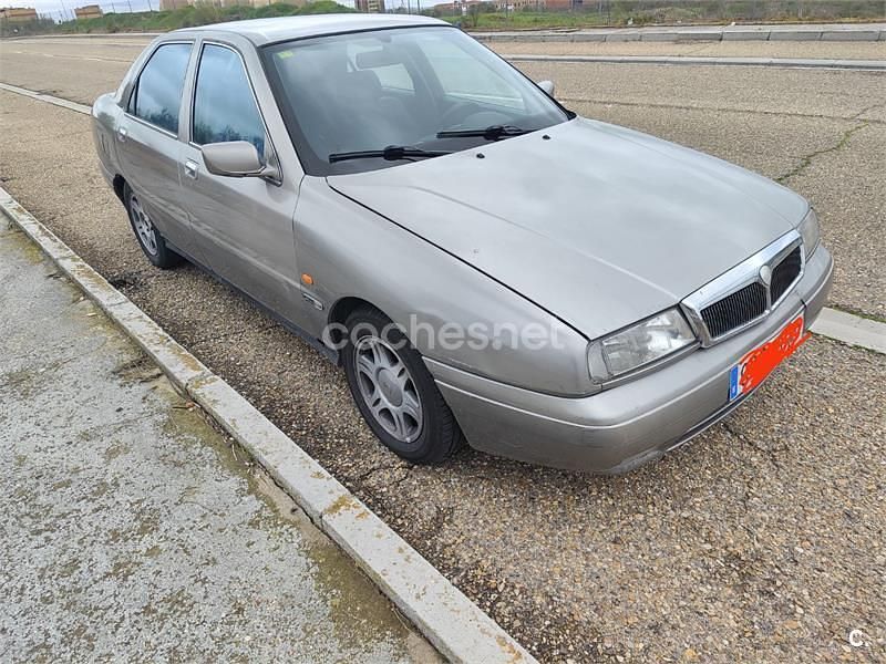 Usado Lancia Kappa 124 CV (91 kW) 1998 Beige Berlina