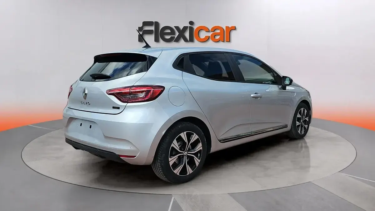 Usado Renault Clio V Evolution 143 CV (105 kW) 2023 Gris Berlina