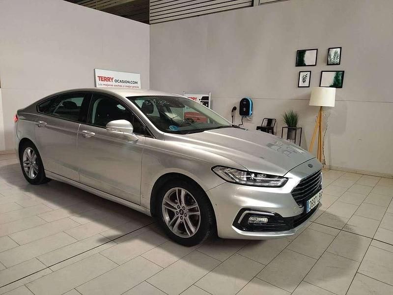 Plateado Usado 2019 Ford Mondeo Titanium Berlina | 15.790 € (Precio justo) - Imagen 1/4