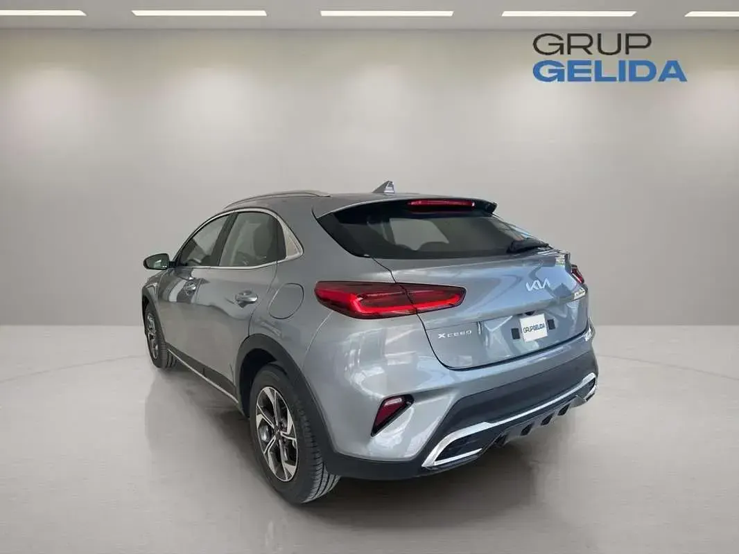 Nuevo Kia XCeed 116 CV (85 kW) 2025 Gris SUV