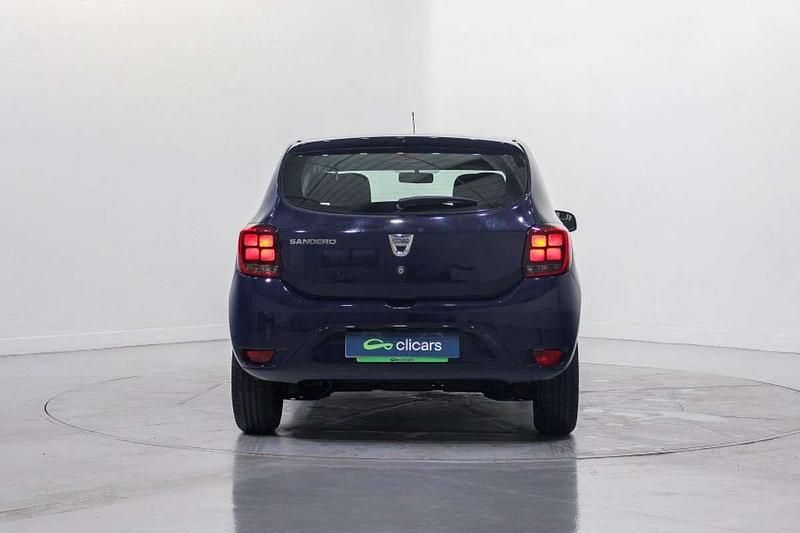 Usado Dacia Sandero Essentiel 101 CV (74 kW) 2020 Azul Utilitario