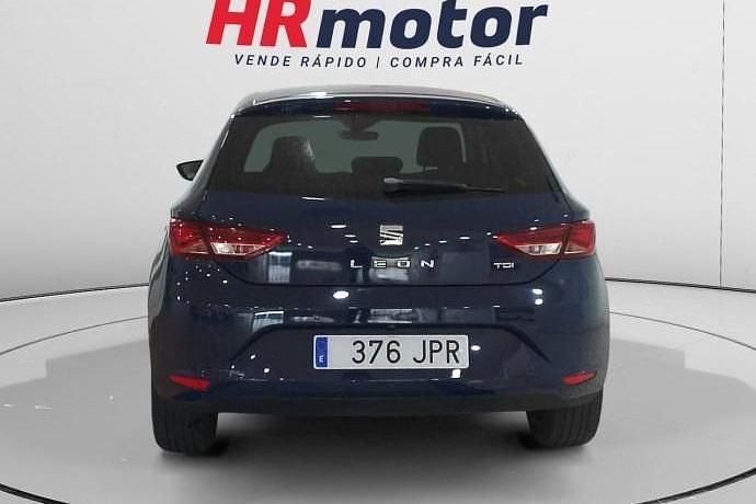 Usado Seat Leon Style 110 CV (80 kW) 2016 Azul Utilitario