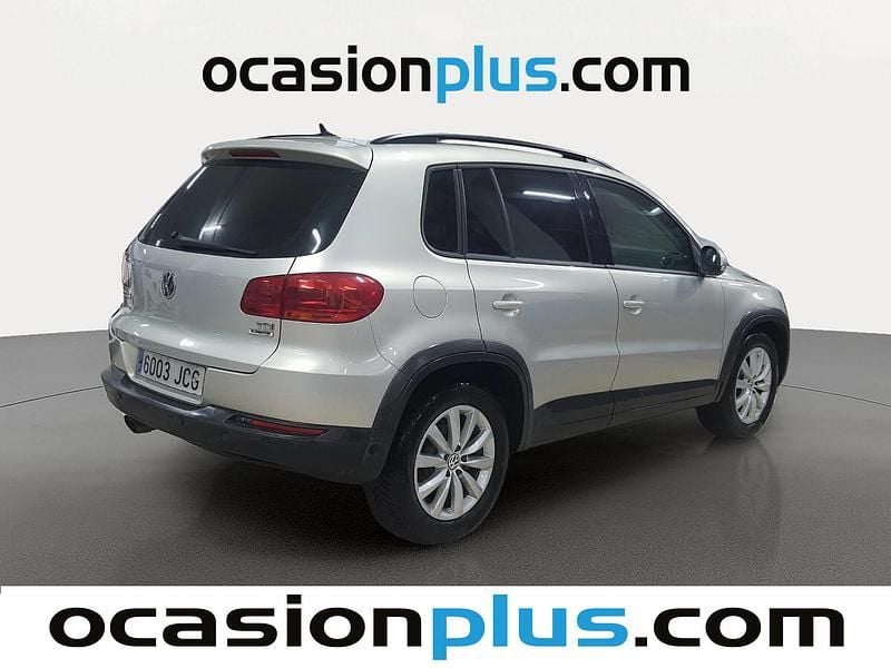 Usado VW Tiguan 110 CV (80 kW) 2015 Gris SUV