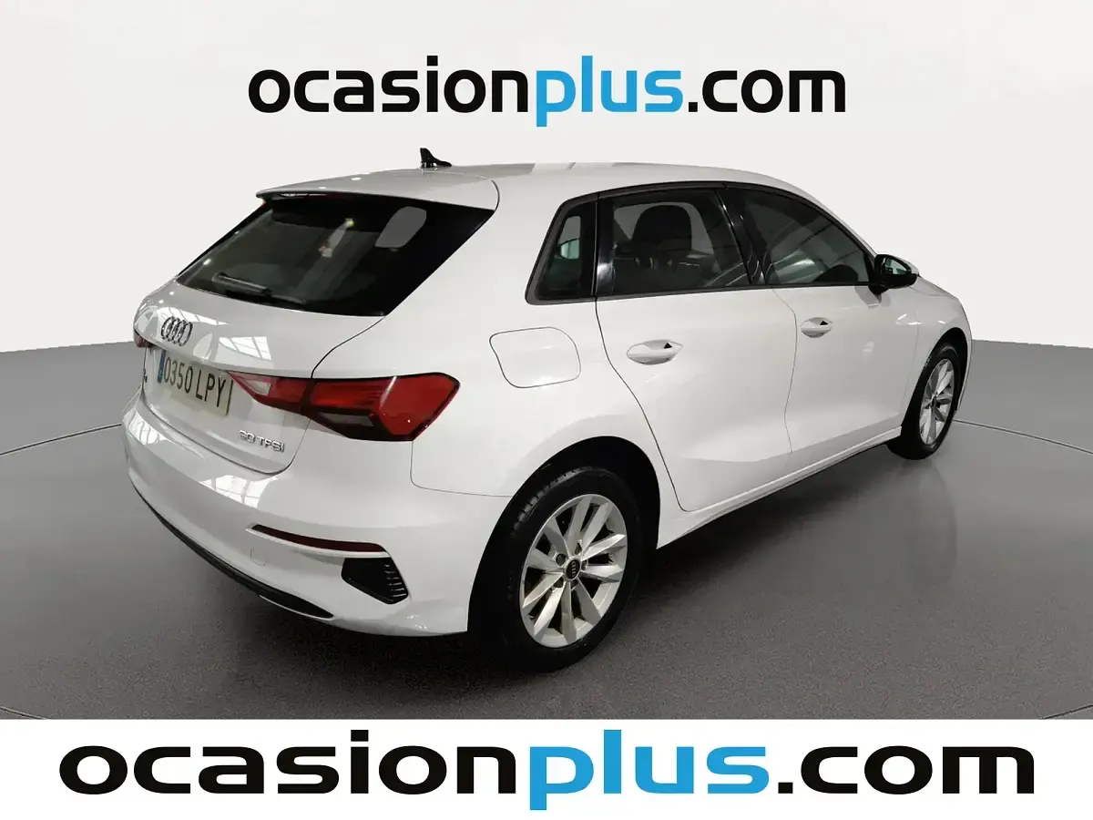 Usado Audi A3 110 CV (80 kW) 2021 Blanco Berlina