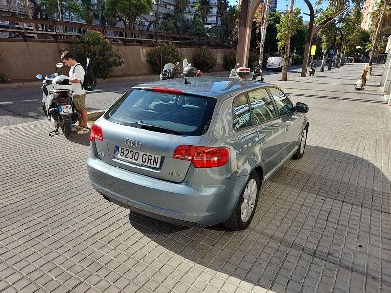Usado Audi A3 Ambition 105 HP (77 kW) 2009 Cinzento Citadino