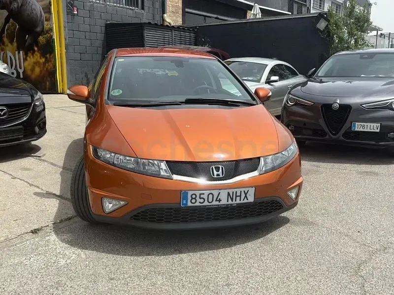 Usado Honda Civic Comfort 140 CV (102 kW) 2008 Naranja Berlina