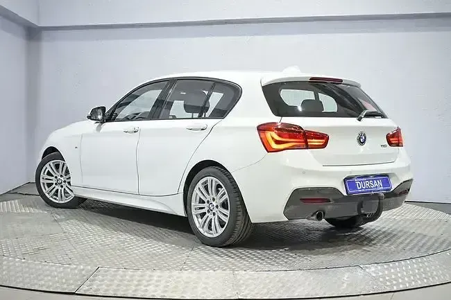 Usado BMW 118 Comfort Edition 136 CV (100 kW) 2016 Blanco Utilitario