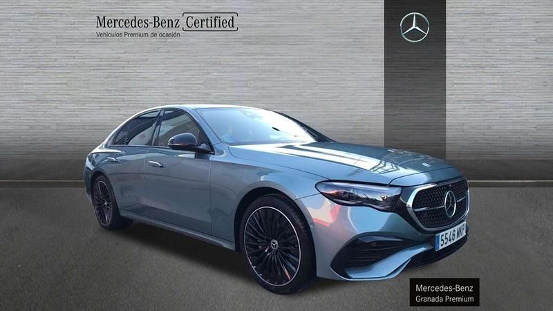 Usado Mercedes E220 197 CV (144 kW) 2023 Verde Berlina