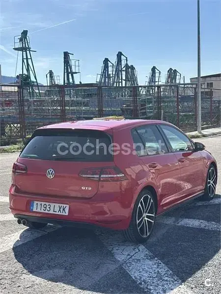 Usado VW Golf VII GTD 184 CV (135 kW) 2014 Rojo Berlina
