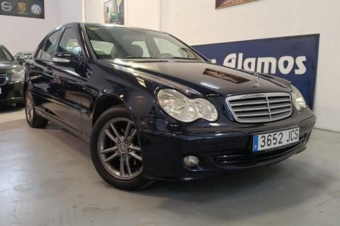 Usado Mercedes C220 Classic 170 CV (125 kW) 2007 Azul Berlina