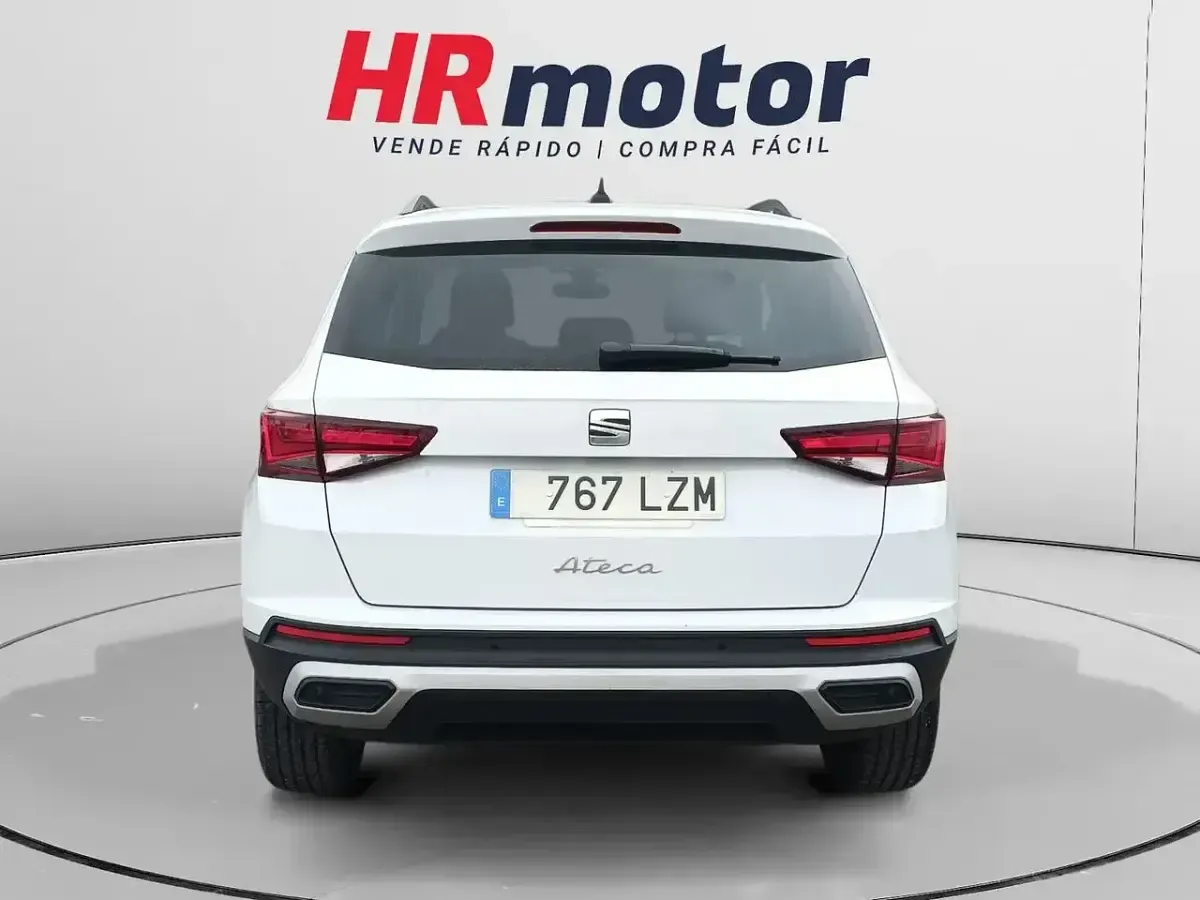 Usado Seat Ateca Style 150 CV (110 kW) 2022 Blanco SUV