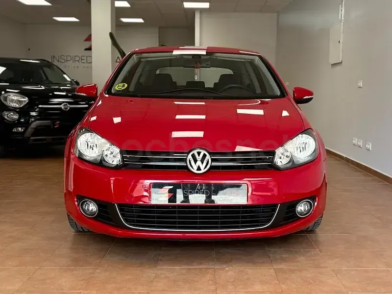 Usado VW Golf VI 140 CV (102 kW) 2009 Rojo Berlina